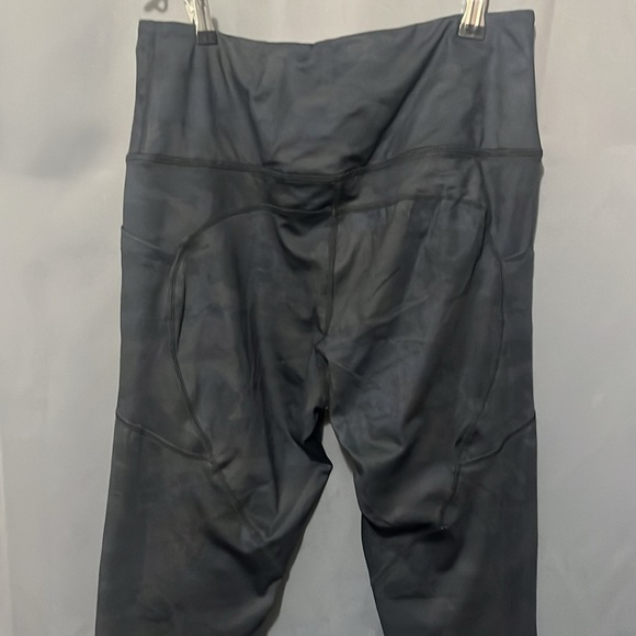 Black Camo Leggings - Picture 4 of 5